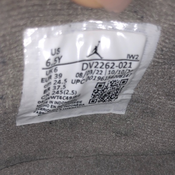 Retro Air Jordan 4 SE 6.5Y - Picture 7 of 8